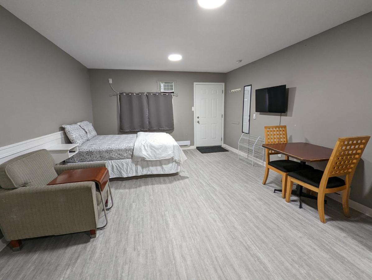 Riverside Motel Medicine Hat Exteriér fotografie