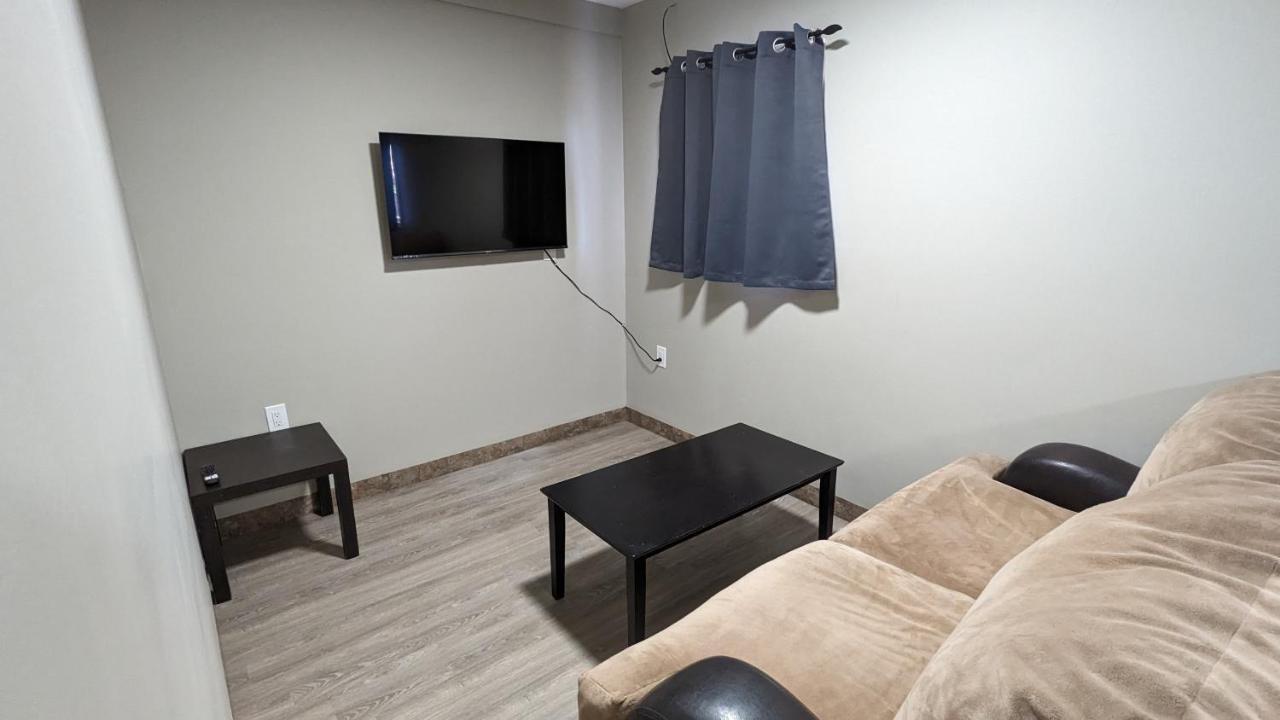 Riverside Motel Medicine Hat Exteriér fotografie